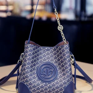 Galan Dai 2025 New Cowhide Women's Bag Bucket Bag European and American Style Casual Shoulder Crossbody Bag Simple Women's Bag